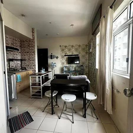 1Br-Corner Unit At Laureano Di Trevi Makati Apartment